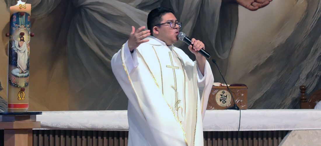 ariel-en-blanco---2026